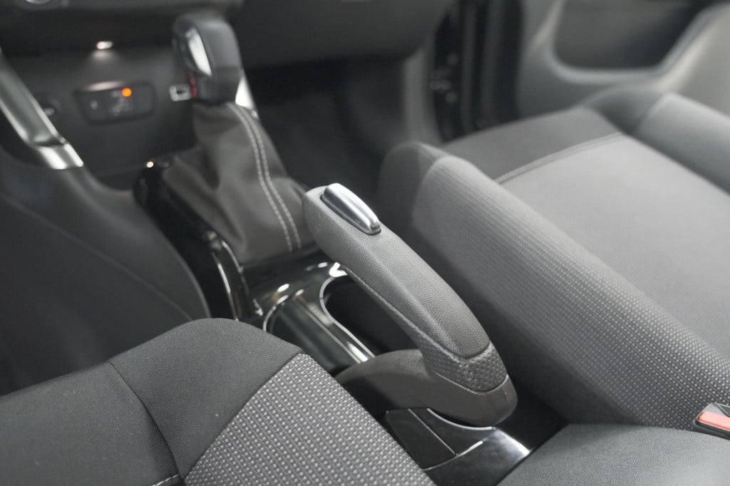 Citroen C3 Aircross puretech 130 eat6 max | camera | navigatie | apple carp