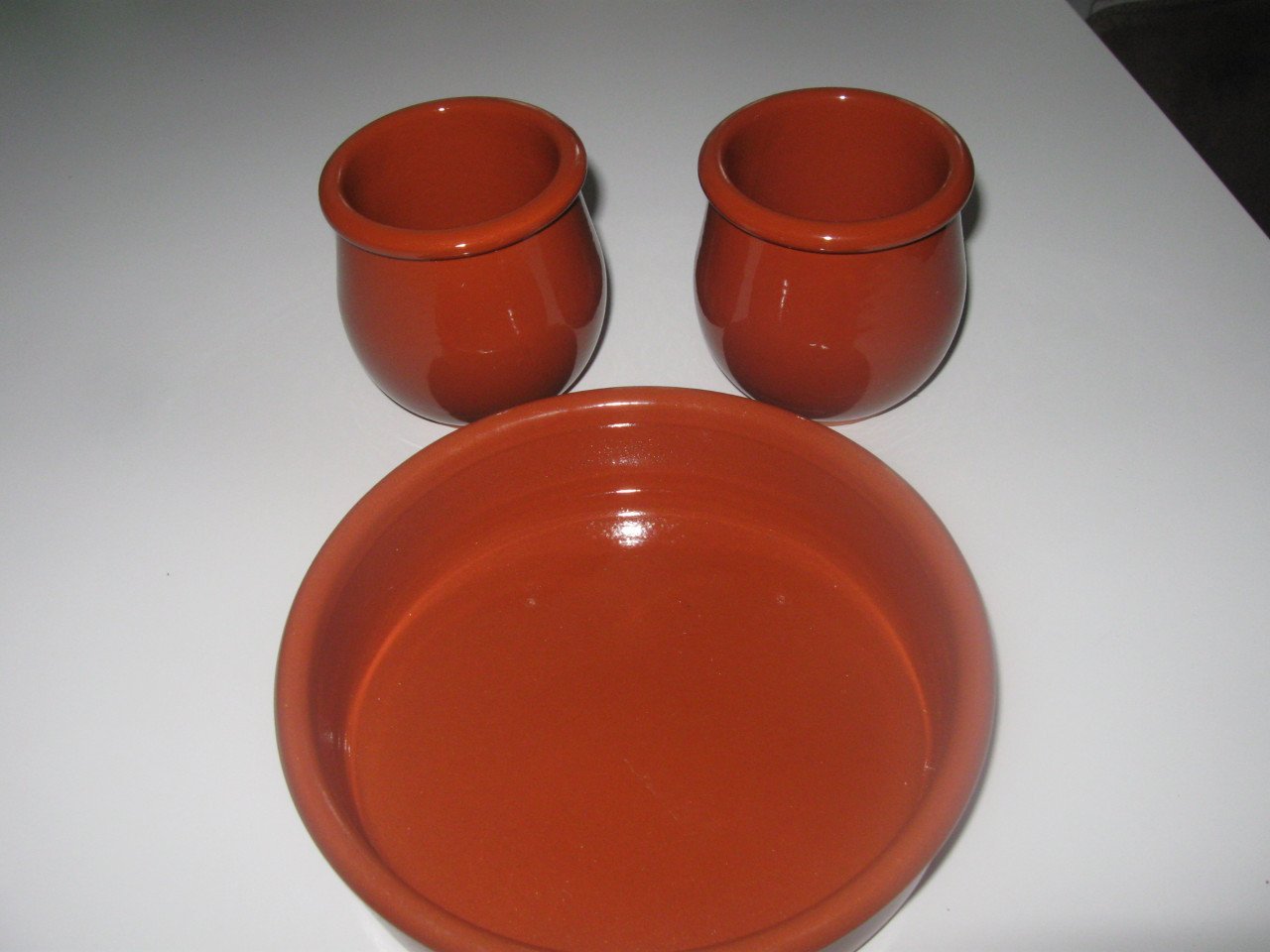 2 Geglazuurde potjes + ovenschaaltje
