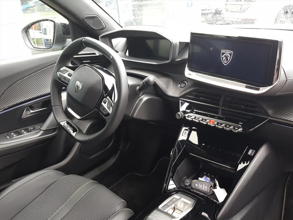 Peugeot E-2008 ev 54kwh 156pk gt |navi|bt|camera 360°|cruise&climate contro