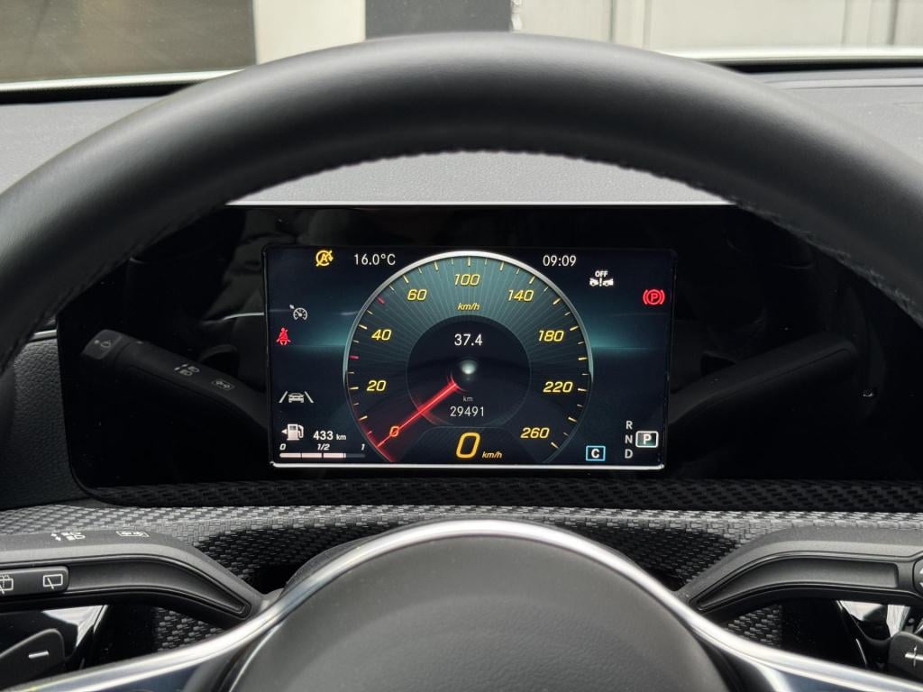 Mercedes-Benz Cla shooting brake 180 automaat, nl-auto!