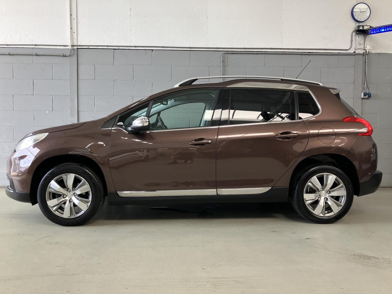 Peugeot 2008 Allure premium plus pack