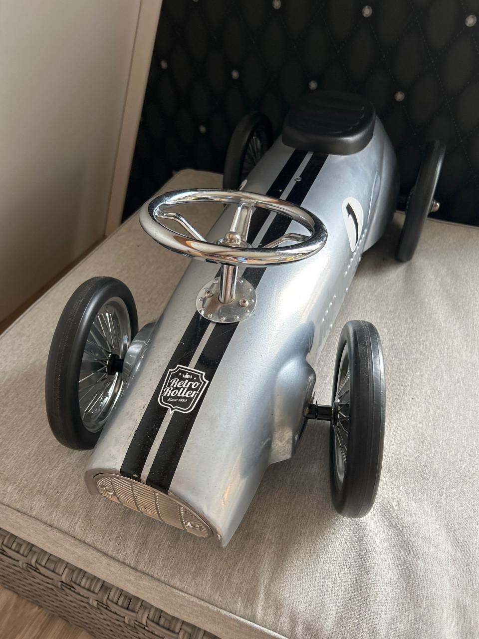 Loopauto Retro Roller Jackie in een zilveren uitvoering