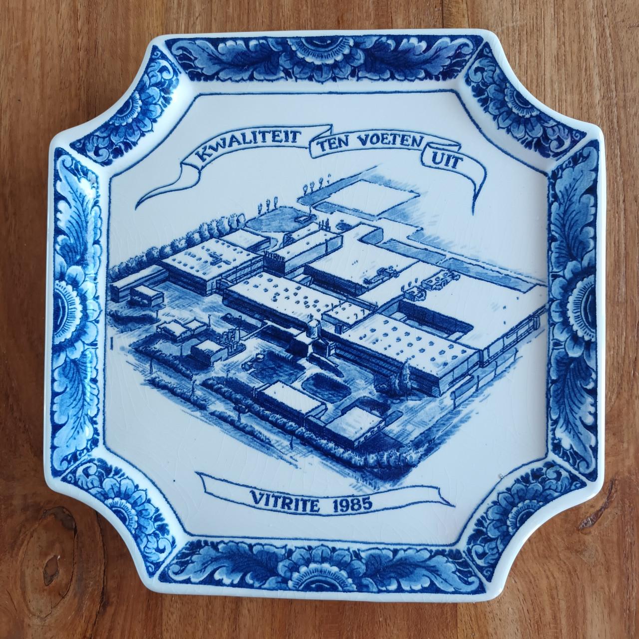 Bord De Vitrite (Fitting) Middelburg (1985)