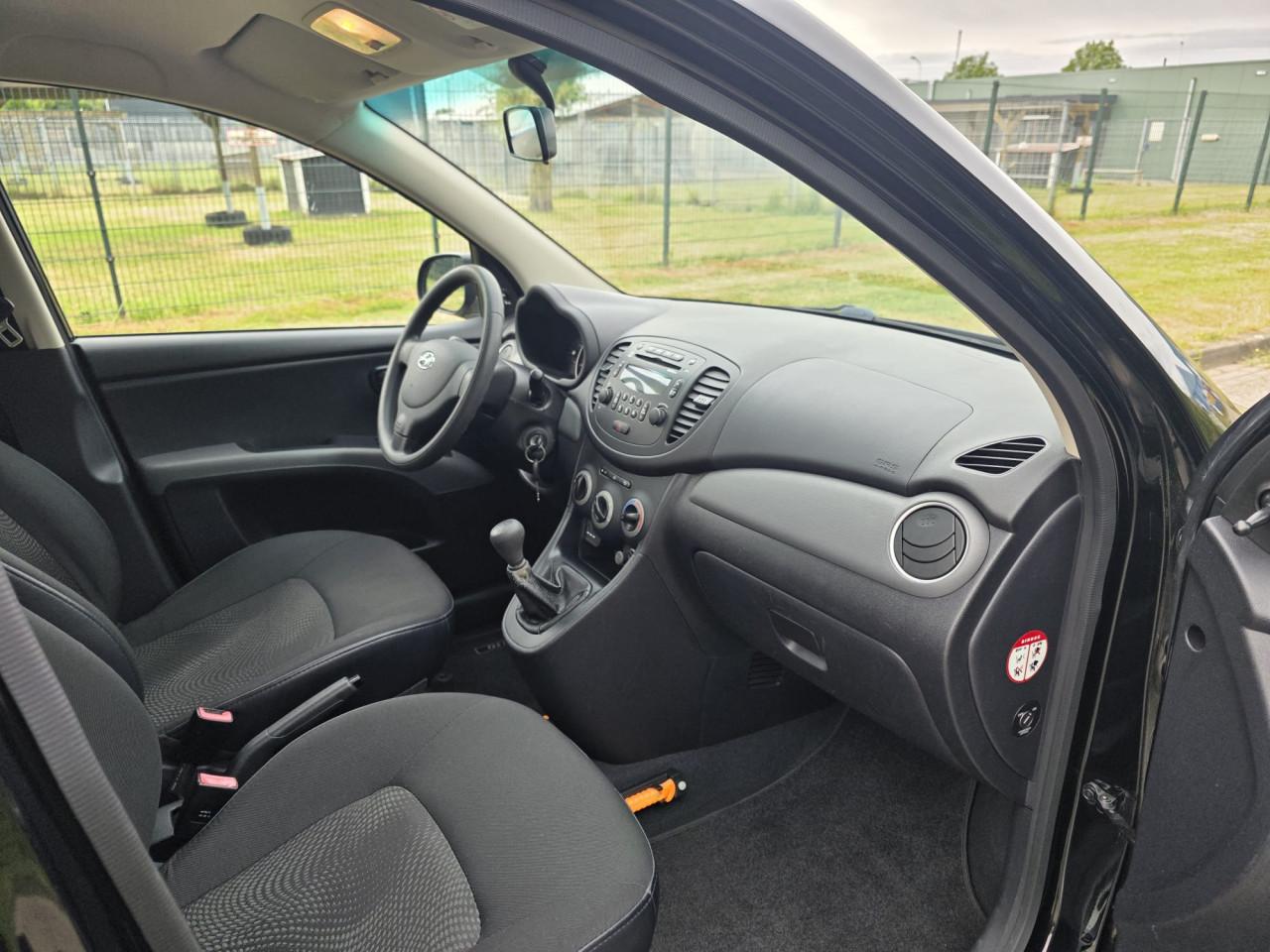 Hyandai-i10 i-Drive Cool Airco! Met Slecht's 31634Km! Werkelijk Als Nieuw!!