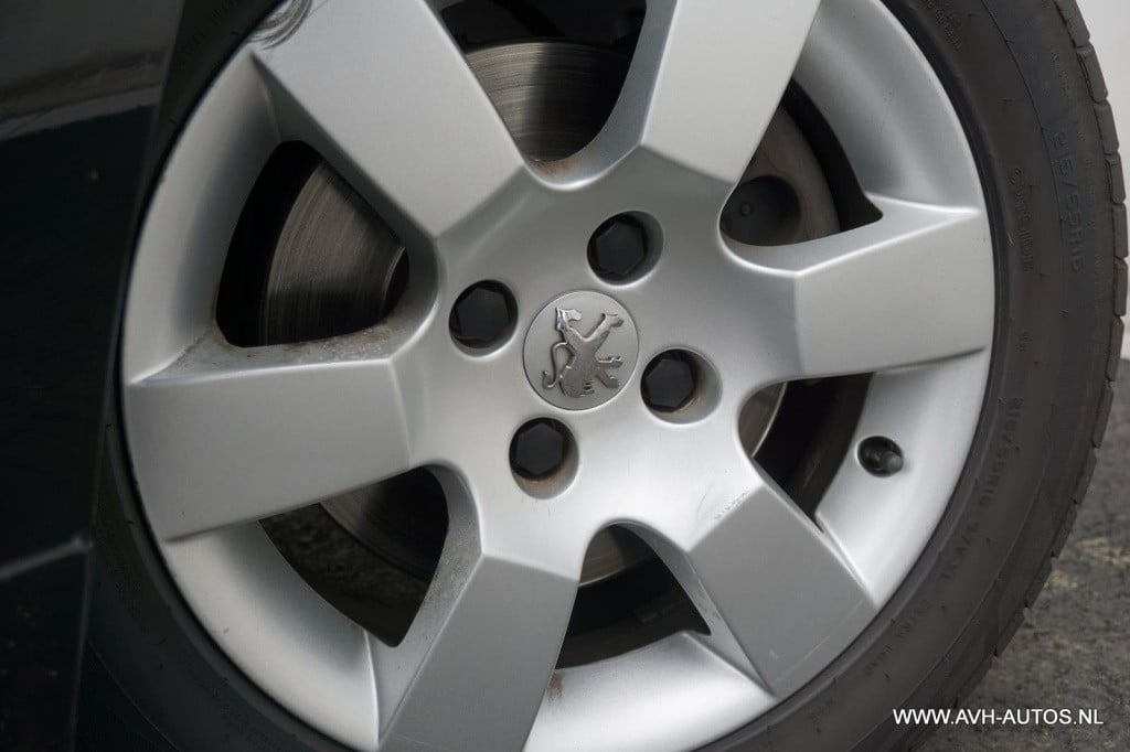 Peugeot 5008 1.6 thp active 5 - persoons!