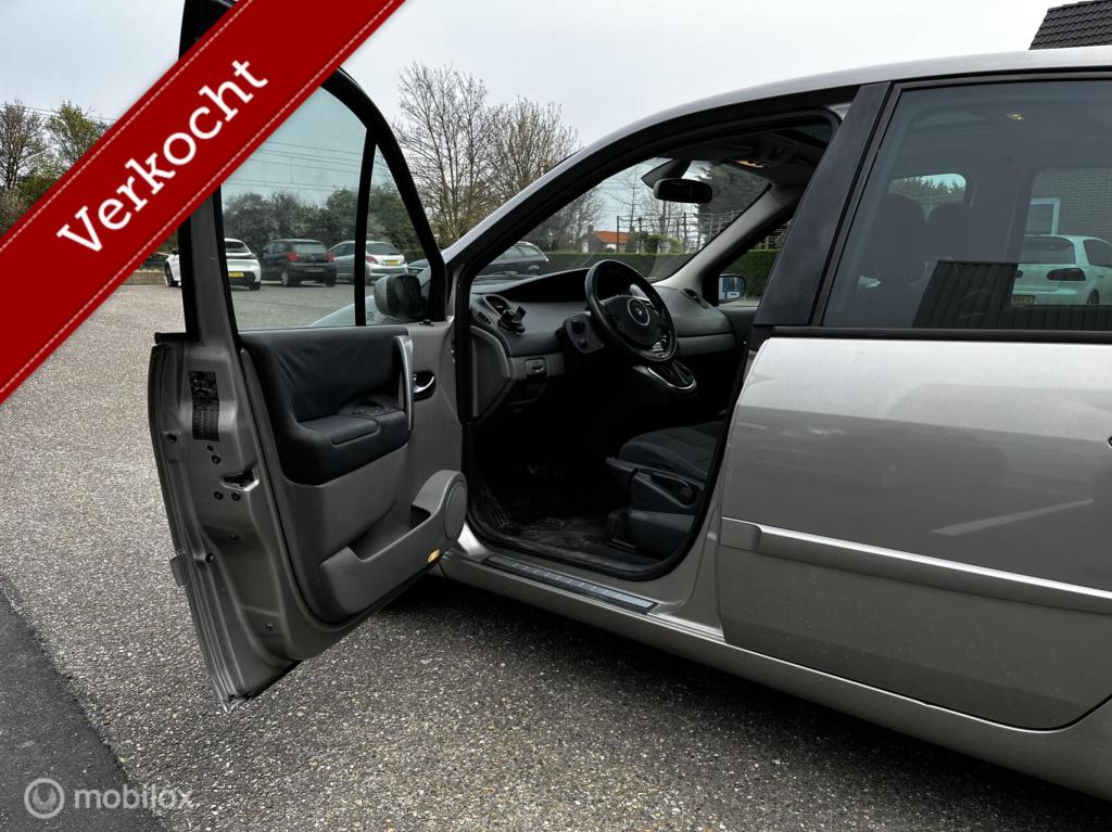 Renault Scenic 2.0-16v tech line