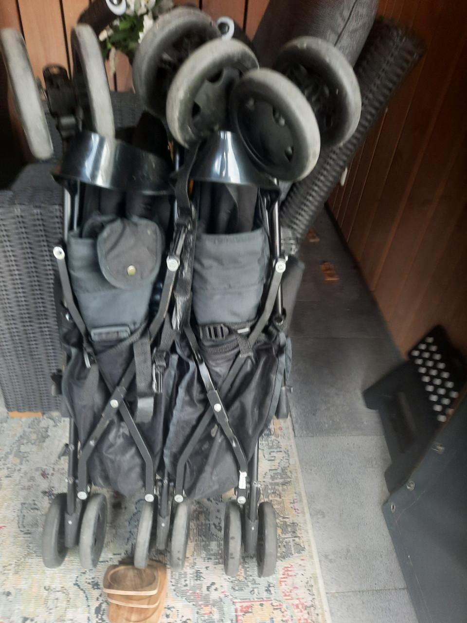 Koelstra tweeling buggy