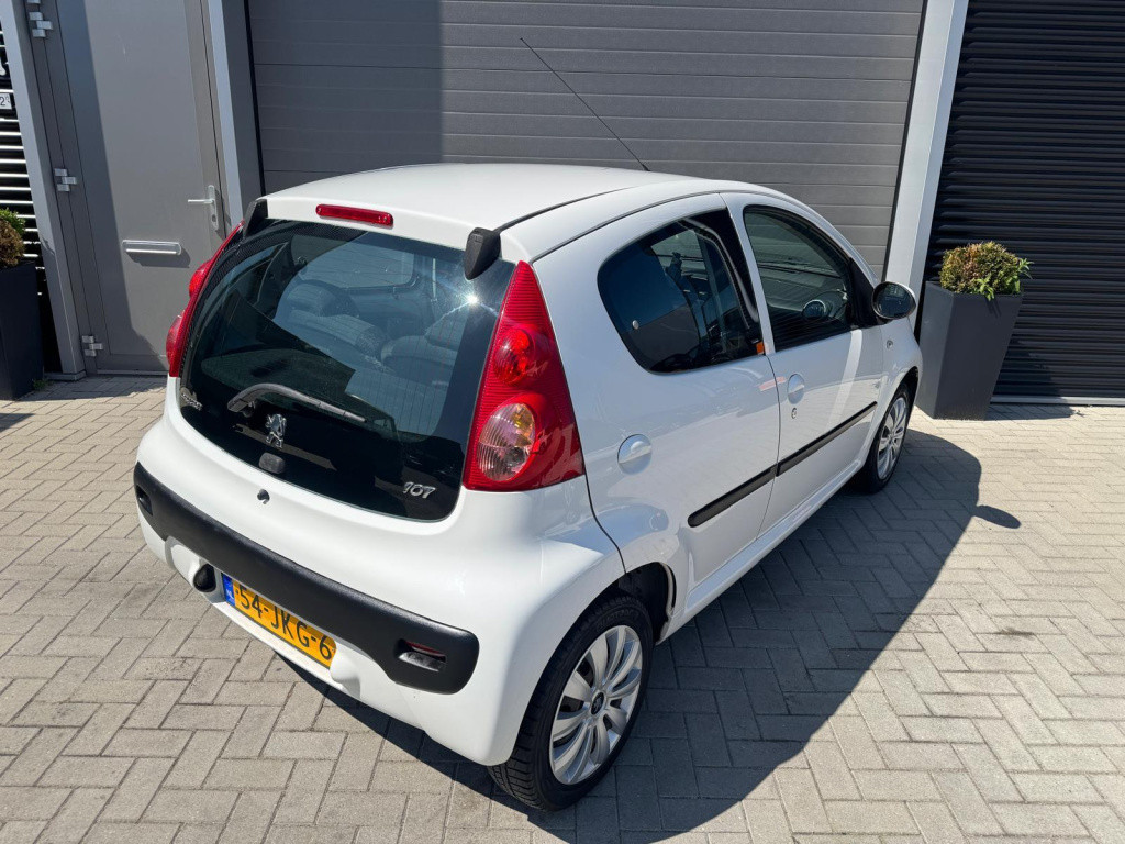 Peugeot 107 1.0-12v sublime/110.000 nap/apk/airco
