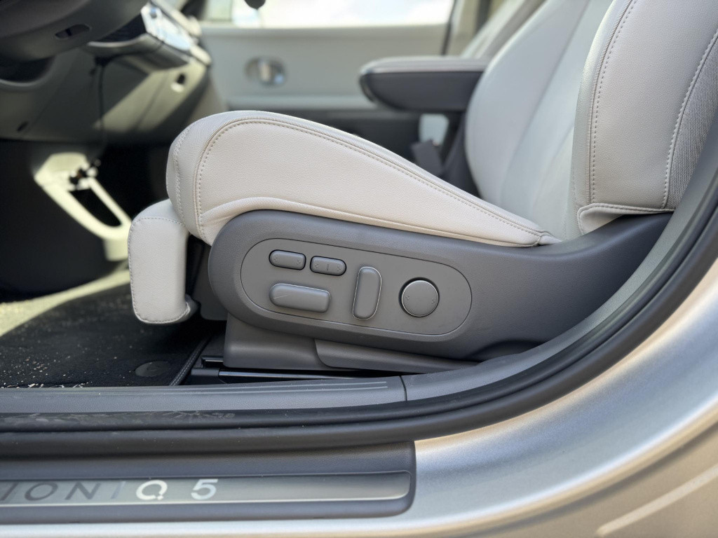 Hyundai Ioniq 5 lounge awd 77.4 kwh | 20'' n-line velgen | leder lichtgrijs