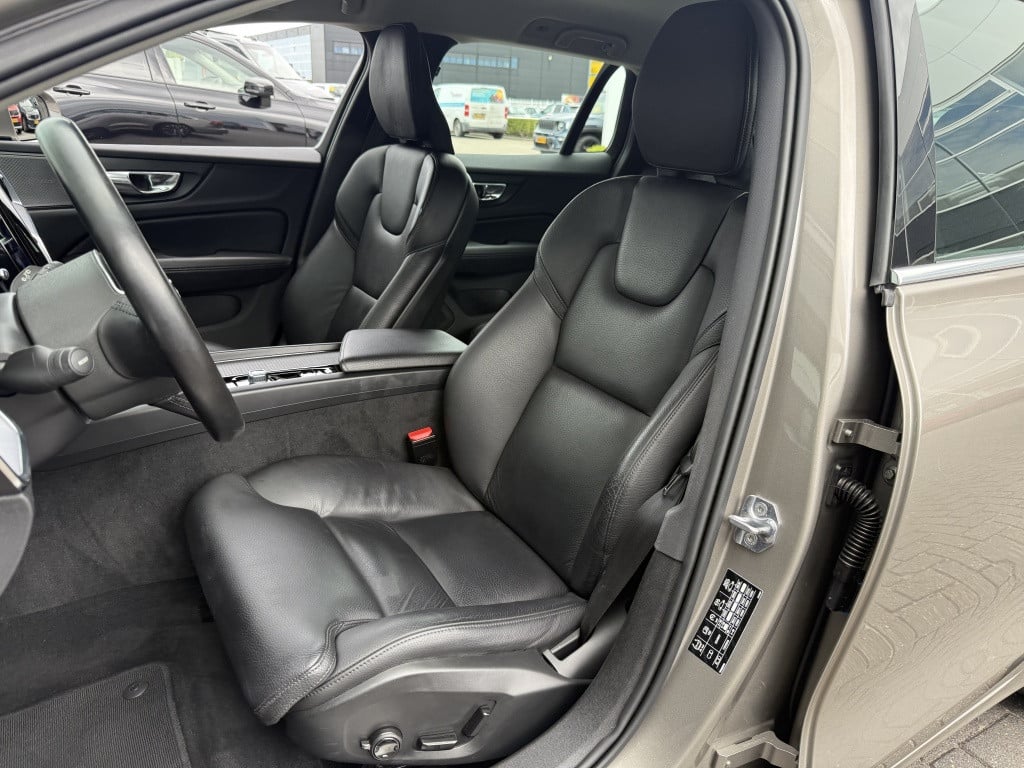 Volvo V60 2.0 b3 business pro