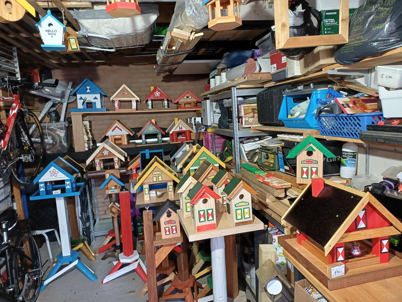 Nestkastjes , Vogelhuisjes &  Egelhuisjes  te Koop  [ zie foto's ]