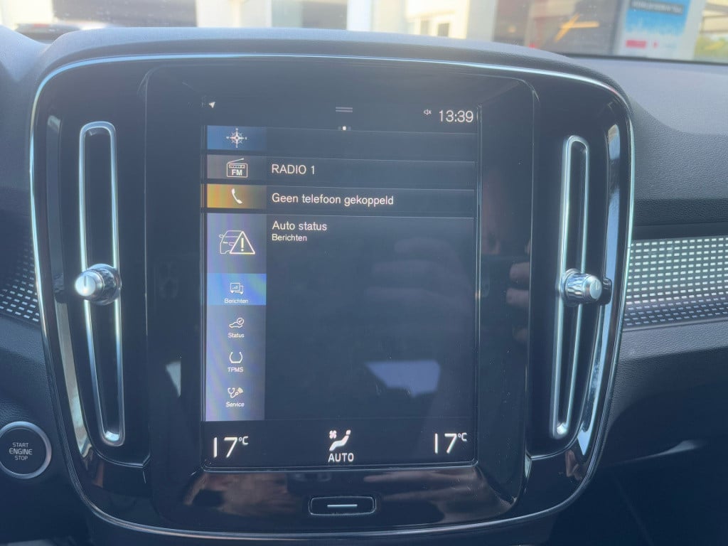 Volvo XC40 1.5 t4 recharge r-design