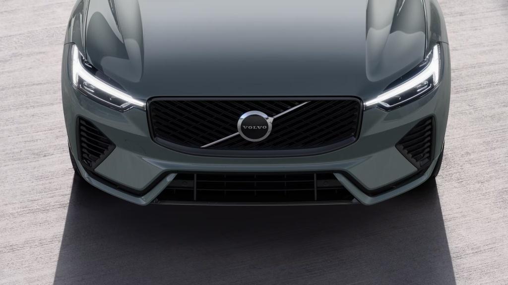 Volvo XC60 t6 awd gt plus dark 22"