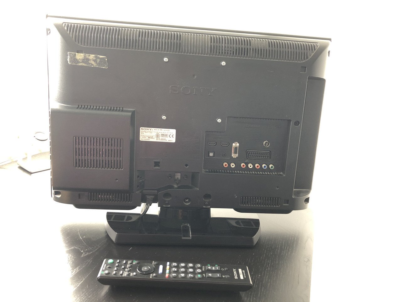 Sony Bravia LCD TV 22”