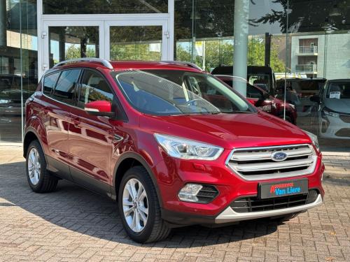 Ford Kuga 1.5 ecoboost 150pk 2wd titanium| trekhaak 2000kg trekgewicht| rij