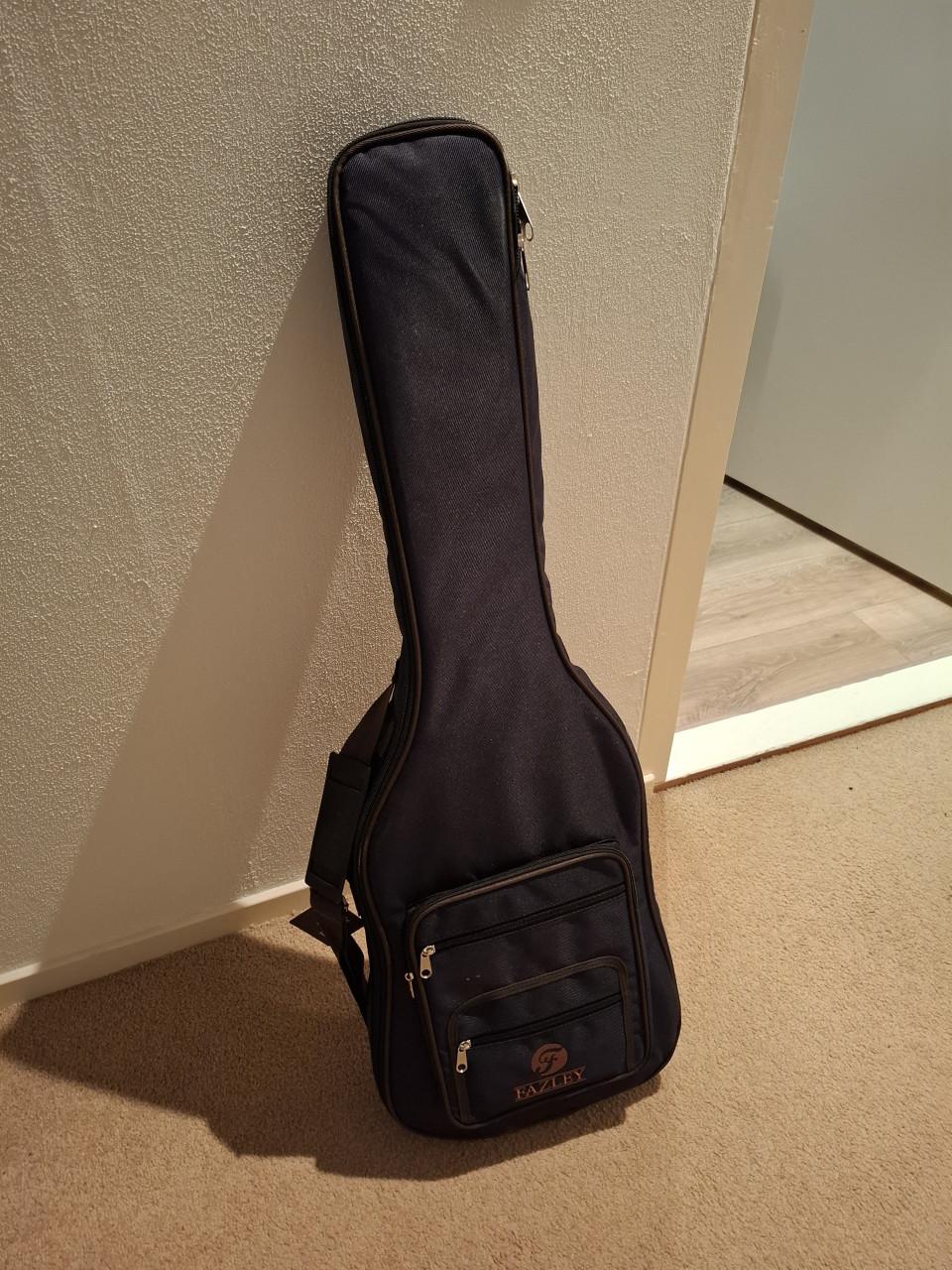 Aria Pro II 718-MK2 Brooklyn Open Pore Black