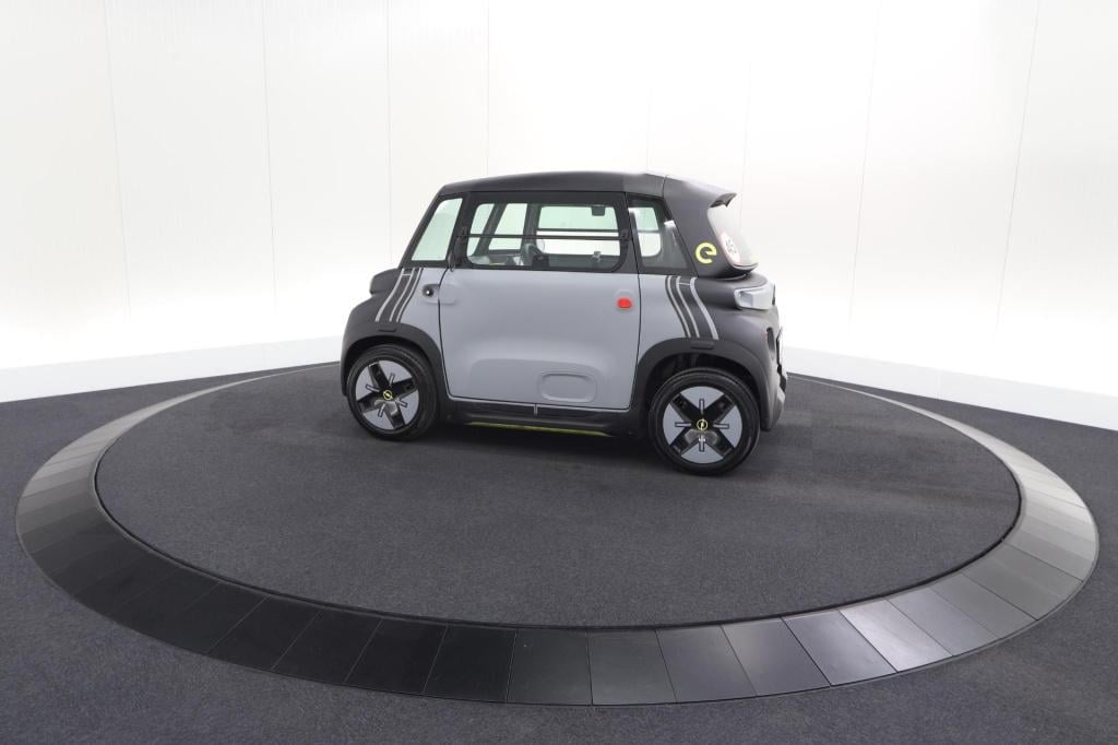 Opel Rocks-e base | vanaf 16 jaar | panoramadak | led | ventilatie | two-to
