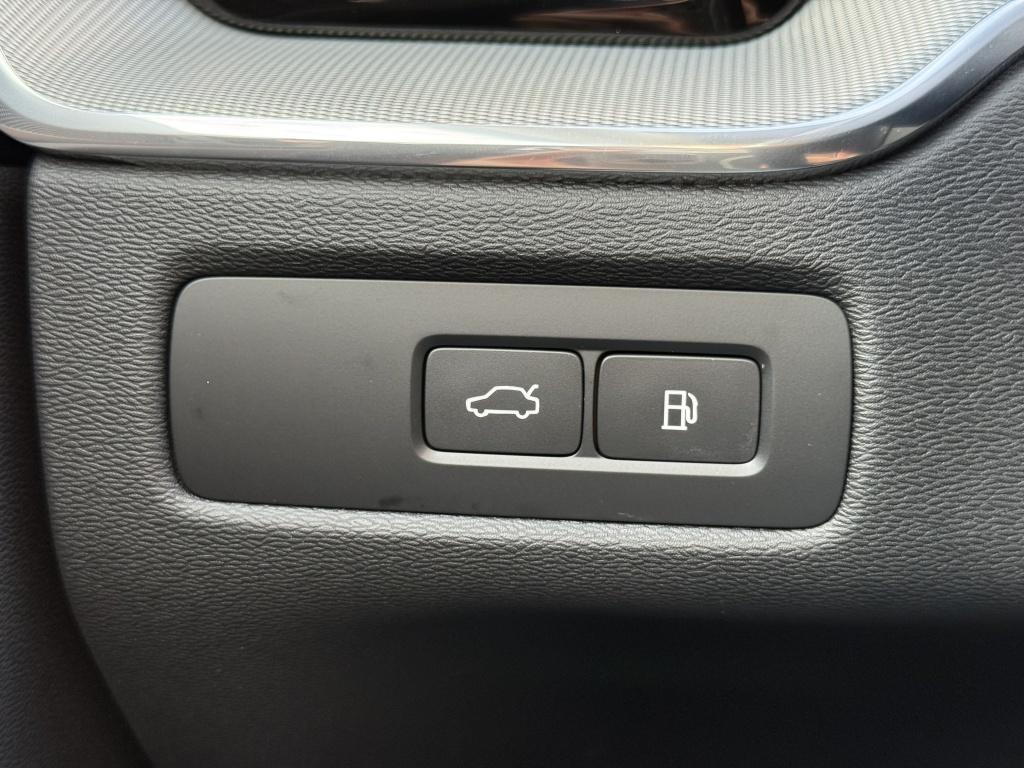 Volvo XC60 t6 398pk recharge plus dark| panodak| adap.cruise| 360camera| aw