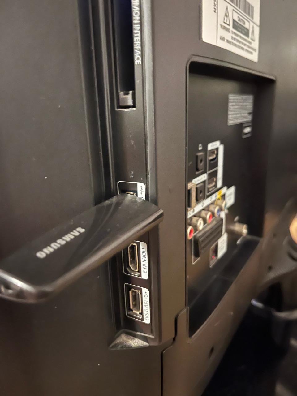 Samsung dmart tv 32 inch