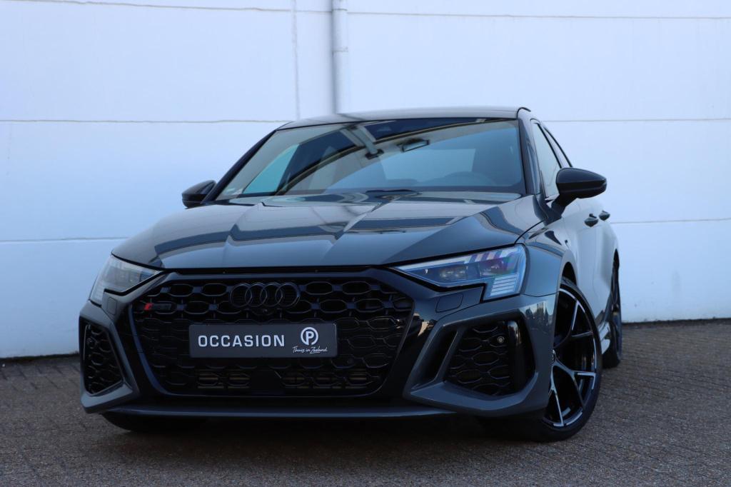 Audi Rs3 limousine 2.5 tfsi quattro | rs dynamic | keramisch | pano | bang 