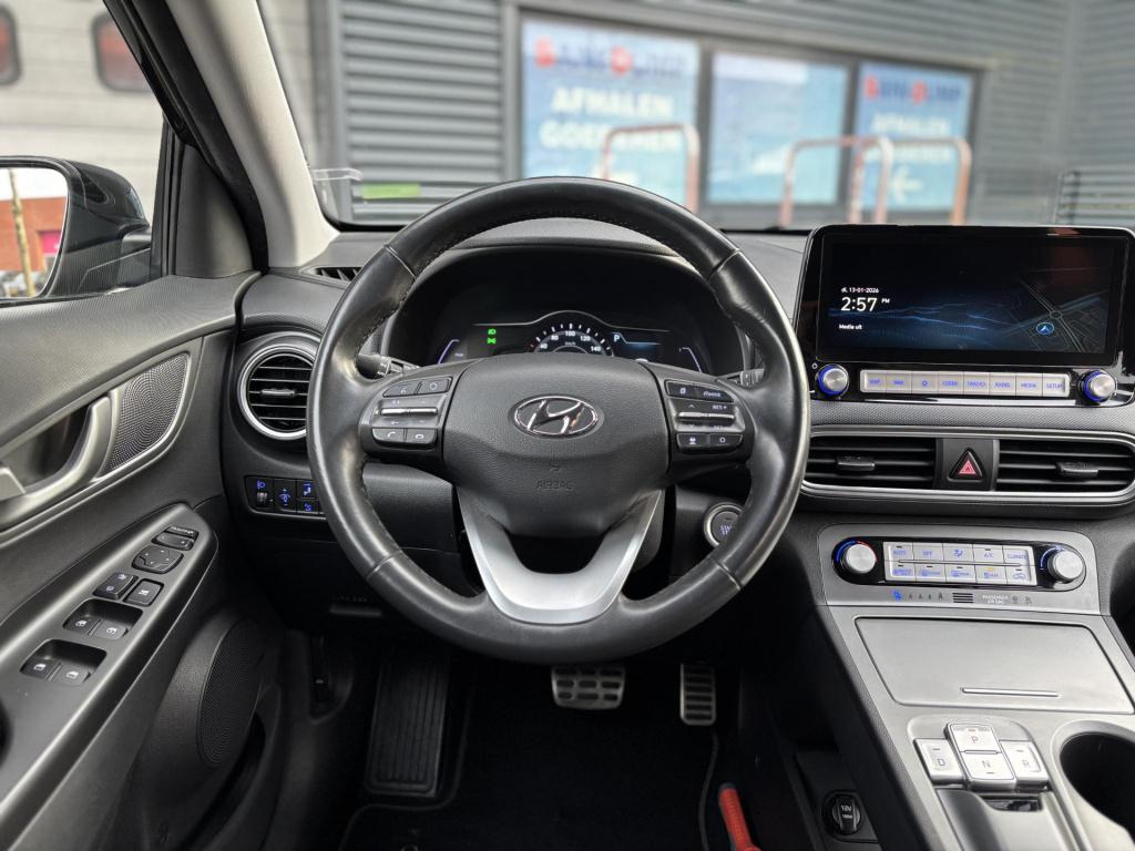 Hyundai Kona ev fashion 64 kwh design pack soh 95% 3-fase lader!