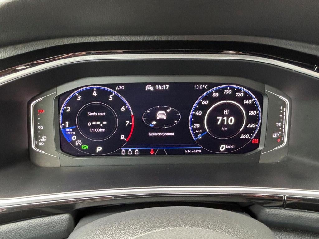 Volkswagen T-roc 1.5 tsi 150pk 7-dsg r-line black|camera| dodehoek|trekhaak