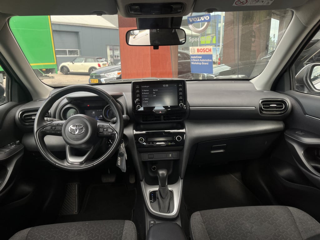Toyota Yaris Cross 1.5 hybrid comfort | carplay | camera | acc | climate