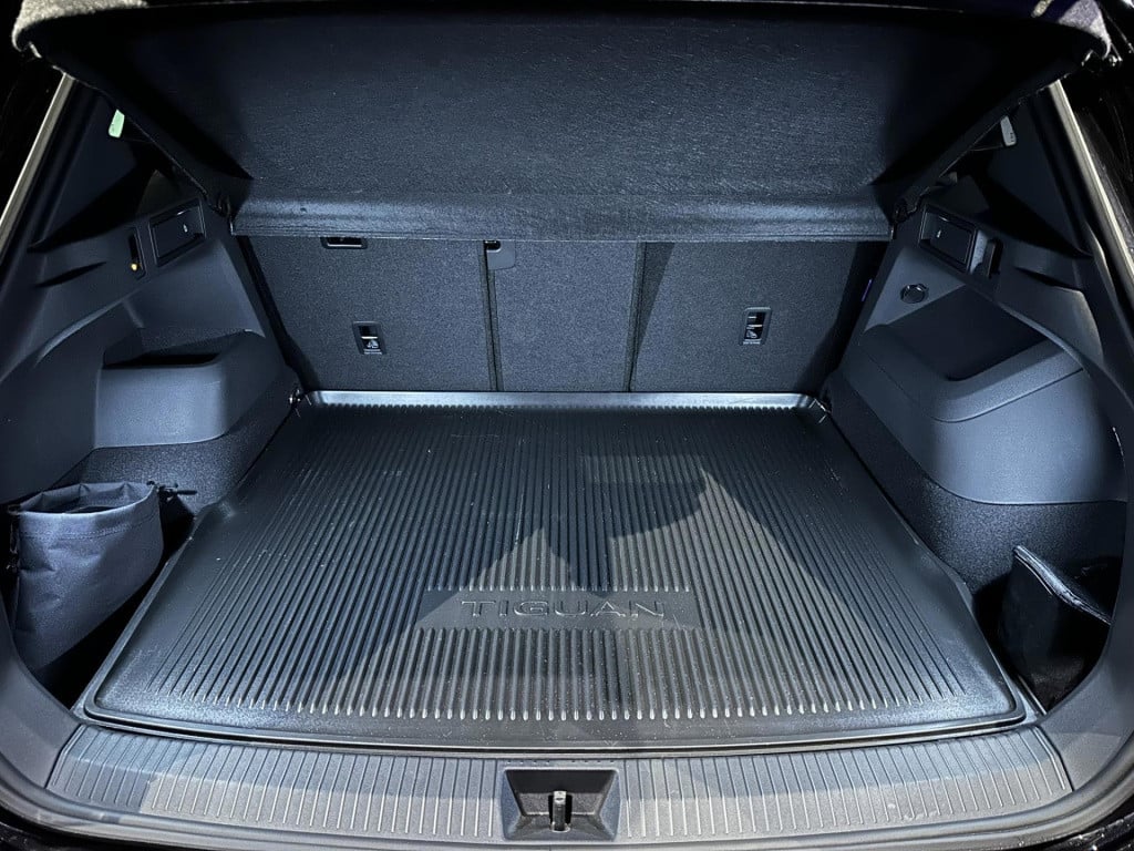 Volkswagen Tiguan 1.5 etsi r-line business *standkachel*pano*trekhaak*harma