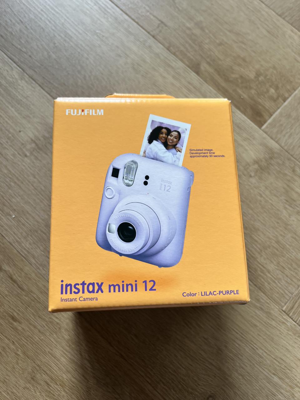 Fujifilm Instax mini 12