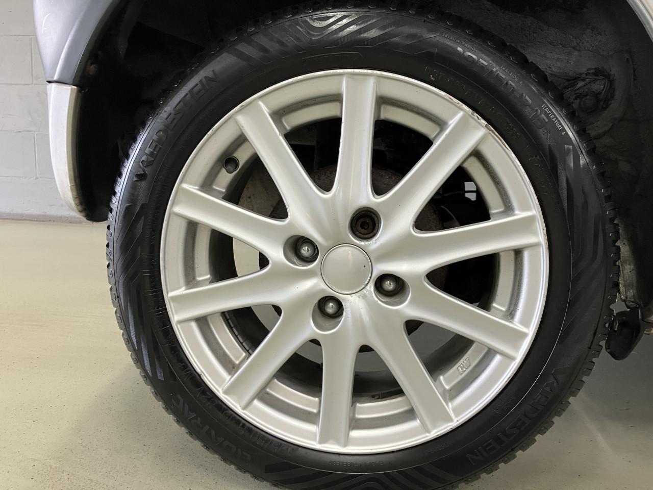 Toyota Yaris 1.0-16V VVT-1 Yorin