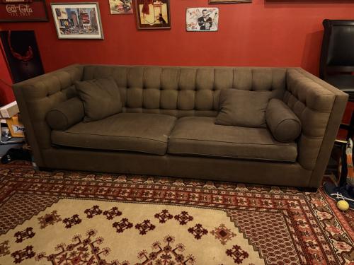 Bank gratis op te halen in Middelburg maat is 230 x 90 cm.