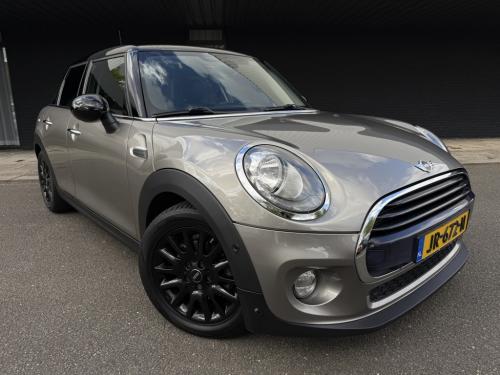 Mini Cooper mini 1.5 black pack - automaat - leder - 87.000km -