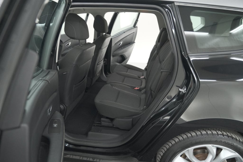 Renault Grand Scenic tce 140 edc intens | 7 zitplaatsen | trekhaak | camera
