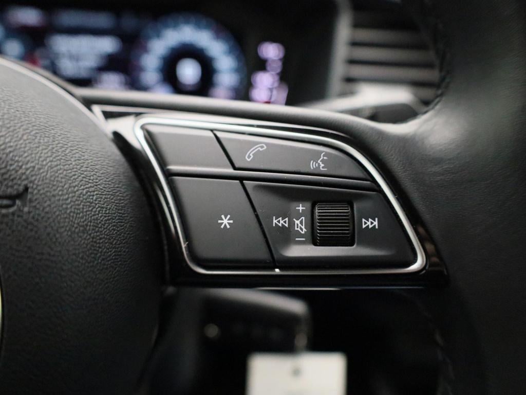 Audi A1 Sportback 1.0 25 tfsi 70kw attraction | virtual cockpit | apple car