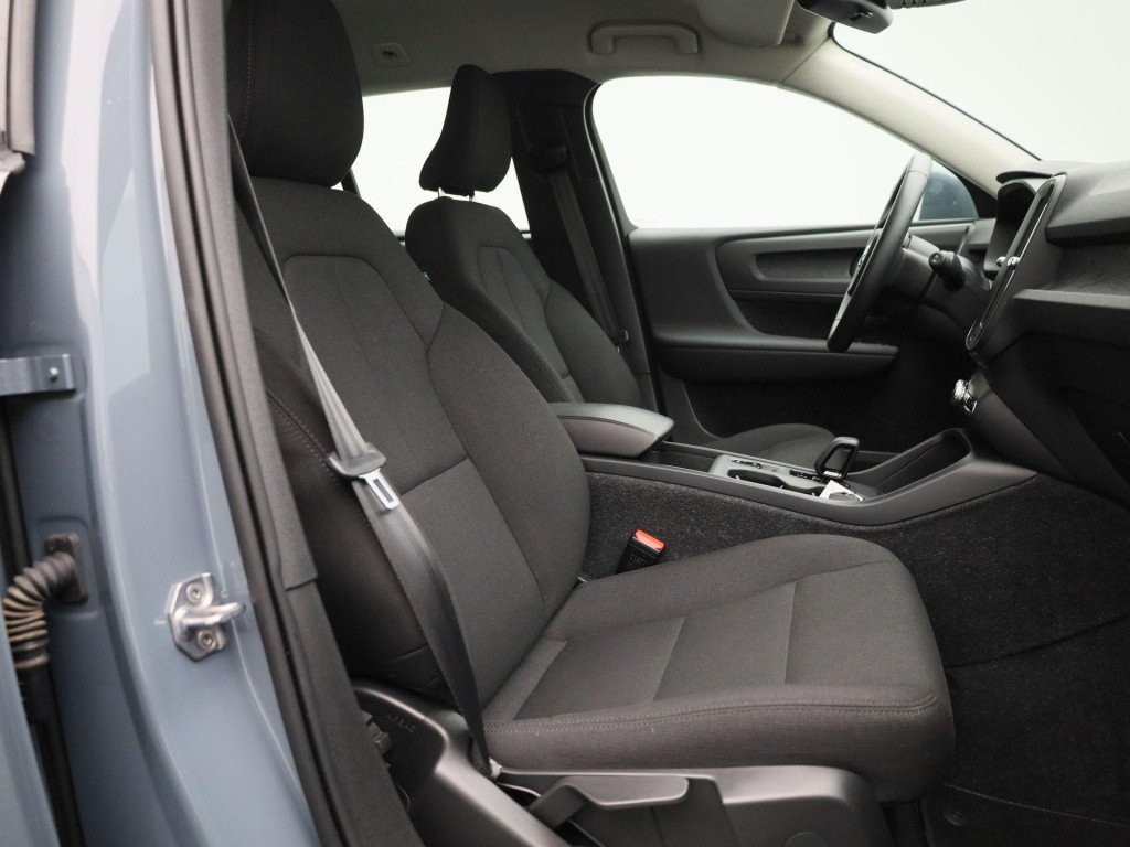 Volvo XC40 1.5 t3 momentum | automaat | lmv | navigatie | virtual cockpit |