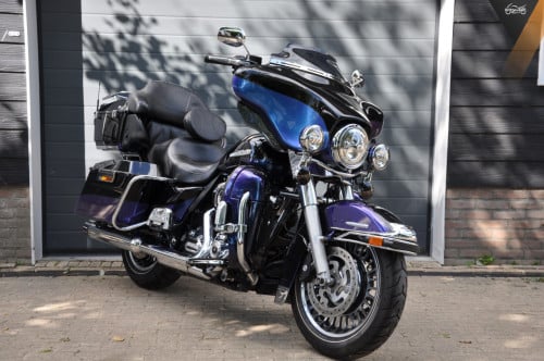Harley Davidson FLHTK Electra Glide Ultra Limited 103 Ape, uitlaten