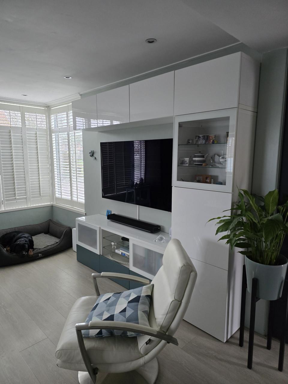 Ikea Besta Wandmeubel Hoogglans Wit/Petrol