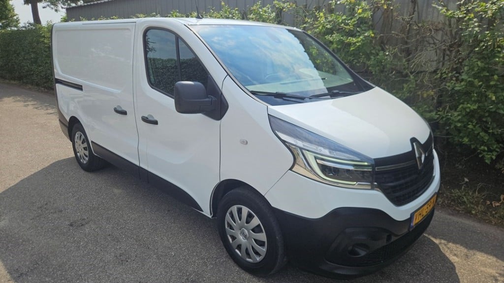 Renault Trafic 2.0 dci 16v ---145 pk uitvoering---