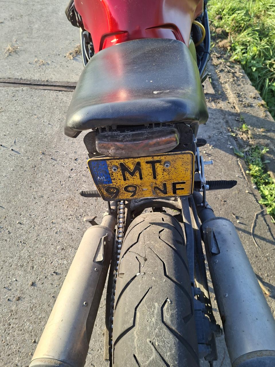 Suzuki GSX 750  F lage prijsklasse