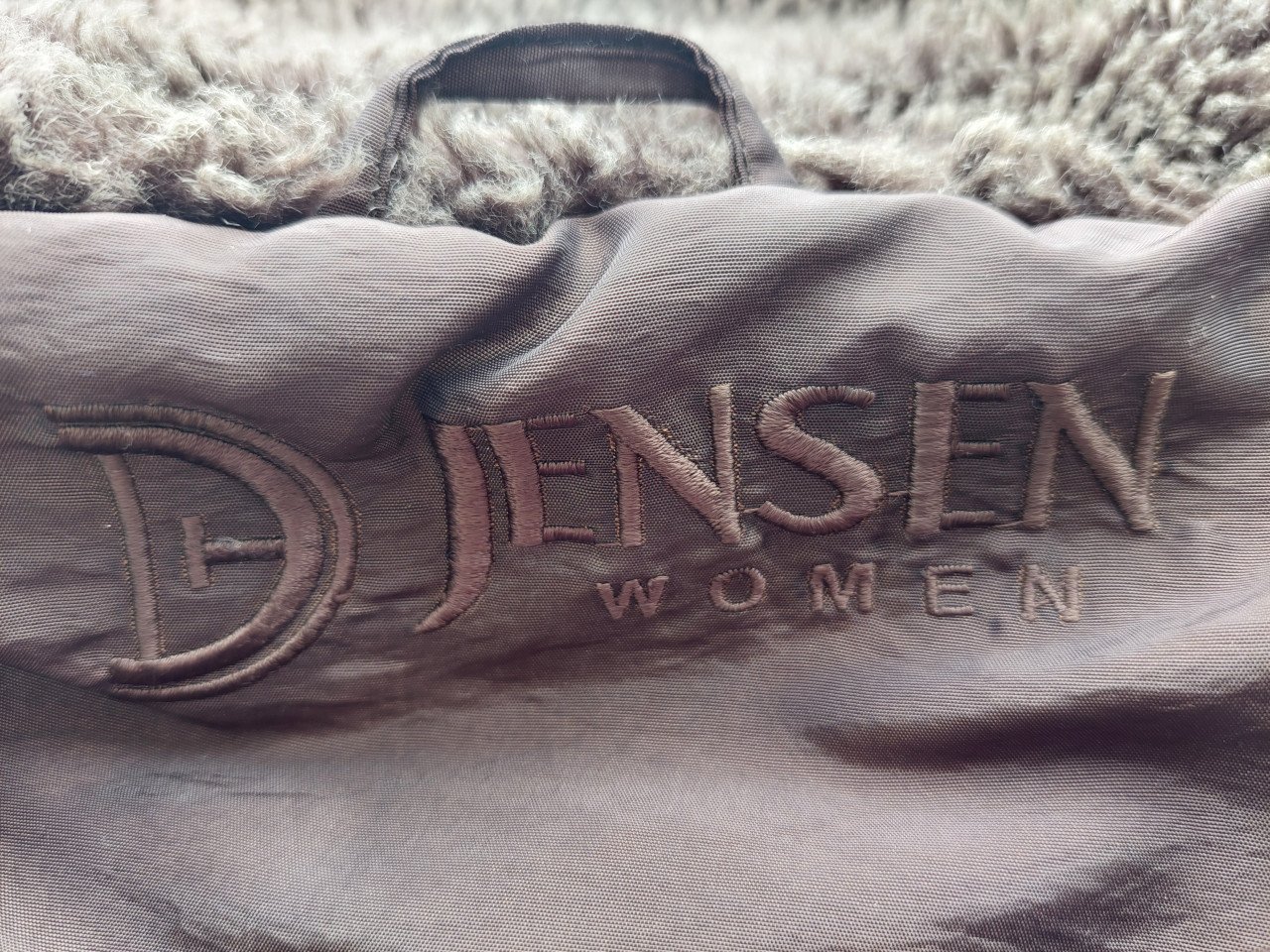 Bronskleurige dames winterjas mt 44