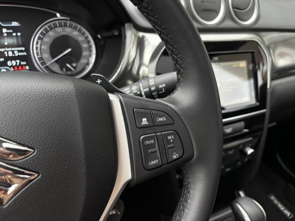 Suzuki Vitara automaat 1.5 hybrid style rhino edition | panoramadak