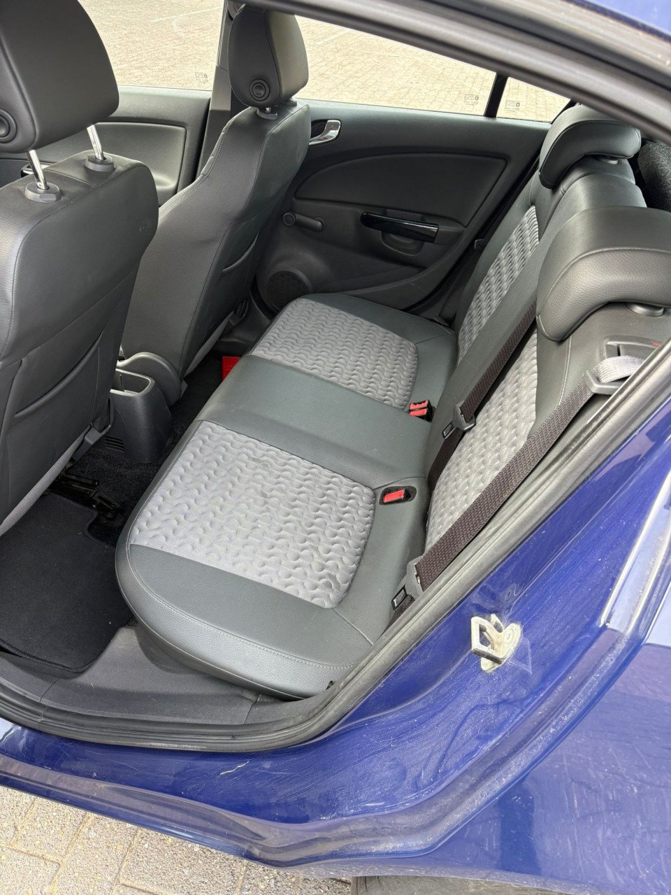 Opel corsa diesel bj 2013 2250 euro