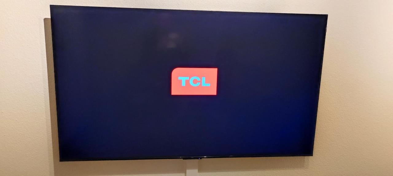 TLC Qled 4K Smart TV