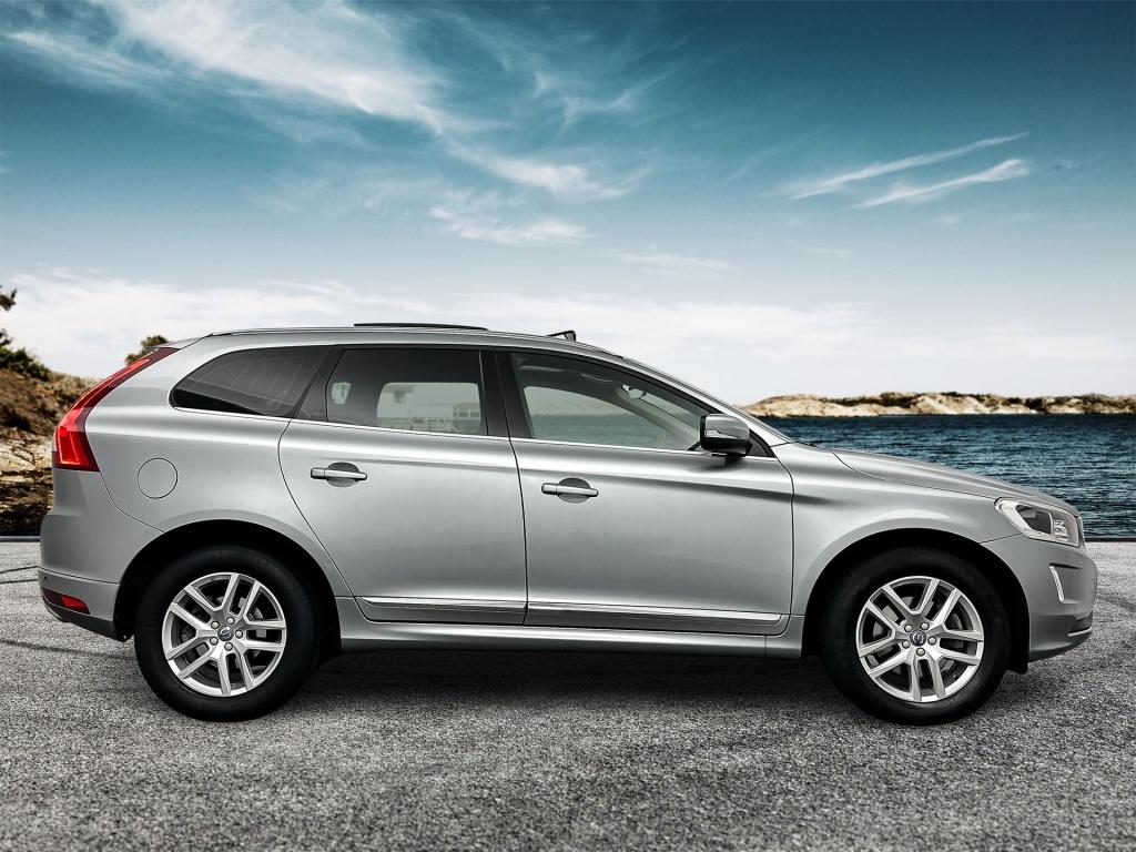 Volvo XC60 t5 gt polar+ | parkeerverwarming op brandstof | schuifdak