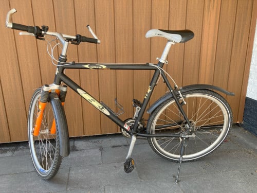 Mountainbike te koop