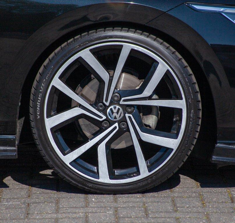 Volkswagen Golf 1.5 tsi life edition