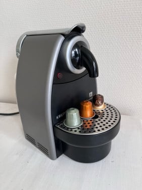Krups Nespresso  in NIEUWSTAAT
