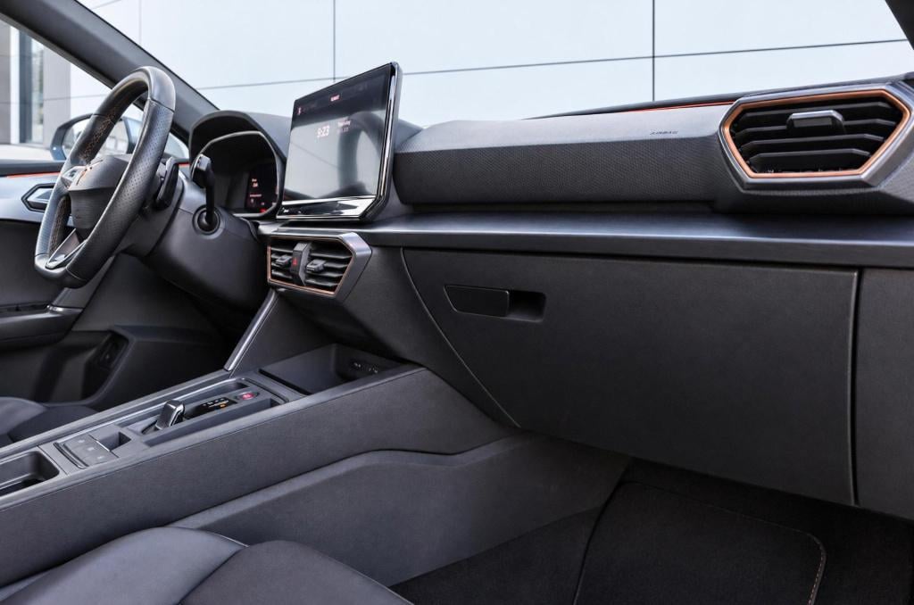 Cupra Leon 1.4 e-hybrid business 204pk dsg6 | soh 98,1%