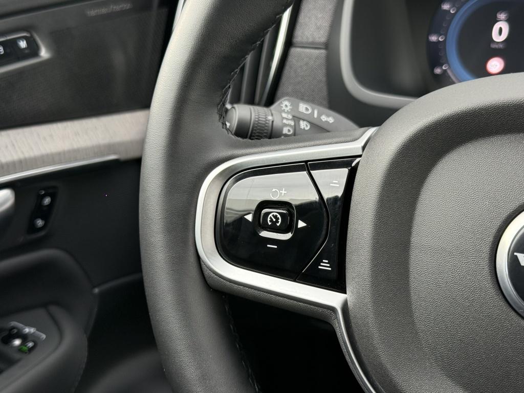 Volvo XC90 t8 455pk recharge ultra dark| full options! luchtvering| massage