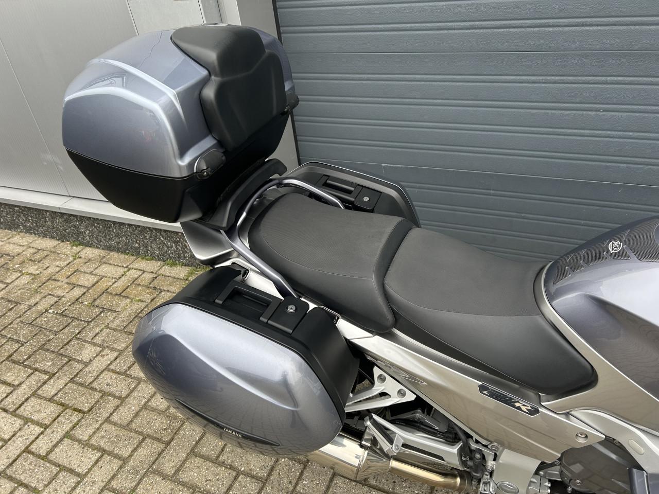 Yamaha FJR1300AS uit 2006 met 40 dkm, puntgave sportieve tourmotor €4500,-